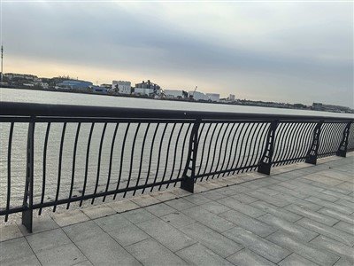 クラッシュバリアハイウェイ