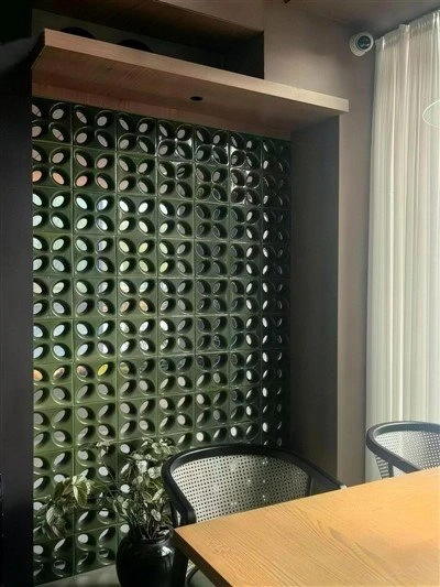 精巧なセラミック製パーティションブロック